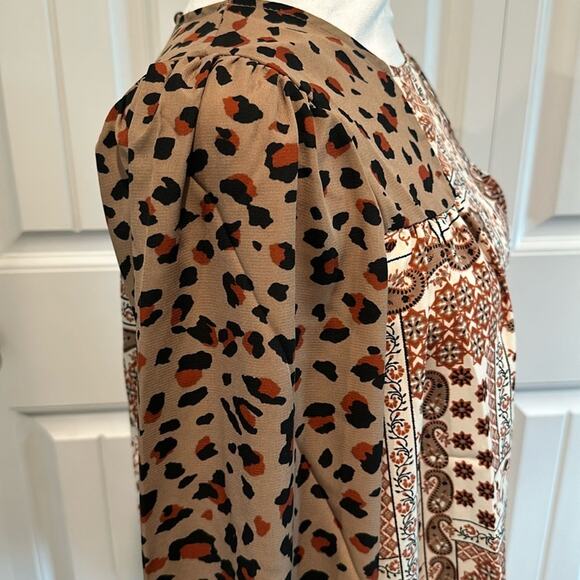 ANDREE BY UNIT Small Mixed Animal/Paisley Print Babydoll Blouse - Picture 4 of 11